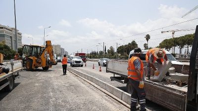 Antalya Büyükşehir Belediyesi, kent içi ulaşımı daha güvenli ve konforlu