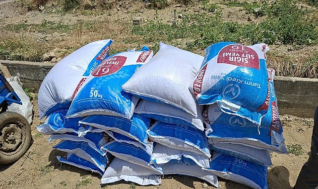 Büyükşehir’den Yangından Etkilenen Gördesli Üreticiye Yem Desteği Manisa Büyükşehir Belediyesi, Gördes ilçesi Benlieli Mahallesi’nde meydana gelen yangının