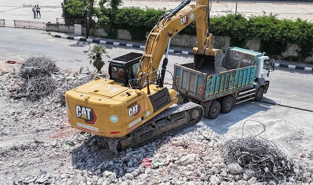 Büyükşehir’den Yunusemre İlçesine Modern Sosyal Tesis Manisa Büyükşehir Belediyesi, kent genelinde sosyal yaşam alanlarını artırmaya yönelik
