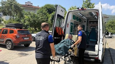 Büyükşehir Belediyesi’nin Hasta Nakil Ambulans Hizmeti, sağlık kuruluşlarına ulaşmakta zorlanan