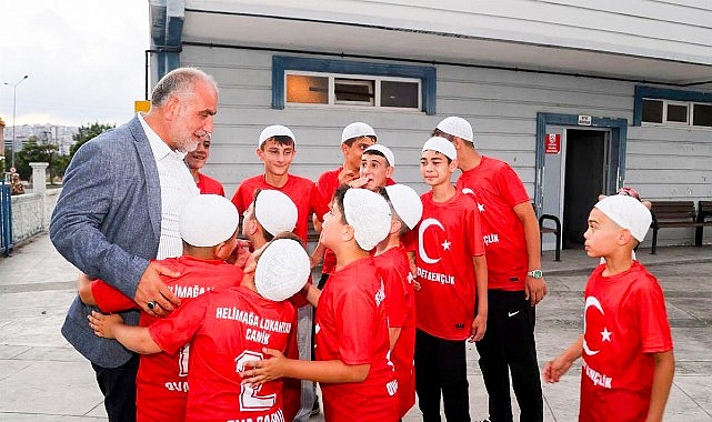 Canik Belediyesi'nin "Haydi Güle Oynaya Camiye Gel" projesiyle çocuklar ve