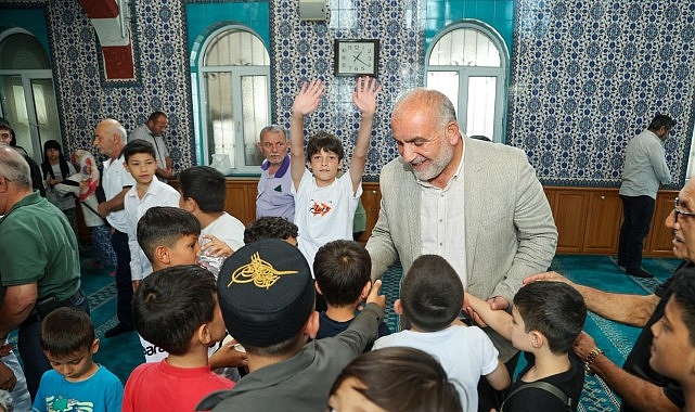 Canik Belediyesi'nin yaz tatili döneminde sürdürdüğü projelerde gençler ve aileler