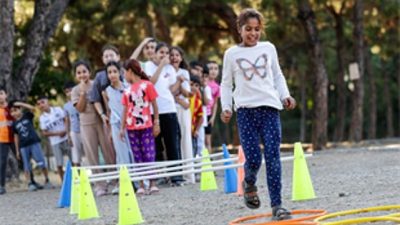 İzmir Büyükşehir Belediyesi'nin yaz akşamlarını renklendiren ve Urla’da başlayan “Mahalle