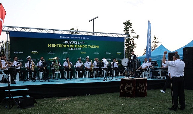 Derince’de tarih ve nostalji ezgilerle hayat buldu Kocaeli Büyükşehir Belediyesi, yaz akşamlarını kültür ve sanat etkinlikleriyle renklendirmeye