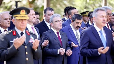 Dokuz Eylül Üniversitesi (DEÜ) Rektörü Prof. Dr. Bayram Yılmaz, 15