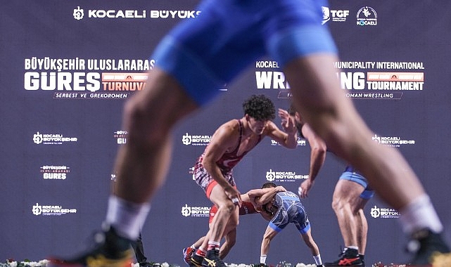 Kocaeli Büyükşehir Belediyesi’nin Türk güreşinin efsane isimleri Hasan Gemici ve