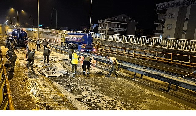 Eskihisar Feribot Yolu Alt Geçidi’nde gece mesaisi Kocaeli Büyükşehir Belediyesi, kent genelinde ulaşım güvenliği ve sürüş konforunu