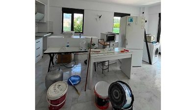 Kemer Belediyesi Fen İşleri Müdürlüğü ekipleri, Kuzdere Mahallesi’nde meydana gelen