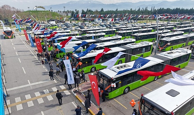 Filo büyüdü duyarlılık değişmedi Kocaeli Büyükşehir Belediyesi’nin 795 araçlık ulaşım filosunun büyük bölümü çevre