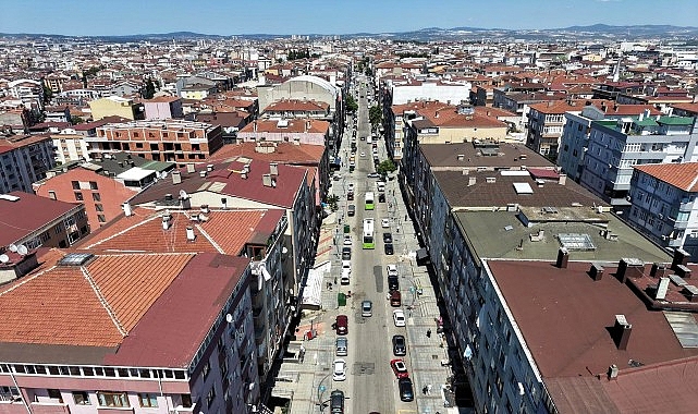 Gebze’nin ticaret damarına Büyükşehir dokunuşu Ulaşım alanında yaptığı yatırımlarla kent trafiğinin daha sürdürülebilir olmasını hedefleyen