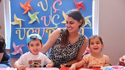 Gemlik Belediyesi, çocukların yaz tatilini hem eğlenerek hem de öğrenerek