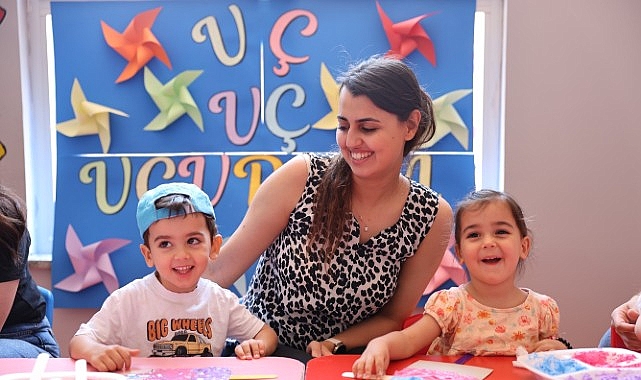 Gemlik Belediyesi’nden Miniklere Eğlenceli Yaz Programları Gemlik Belediyesi, çocukların yaz tatilini hem eğlenerek hem de öğrenerek