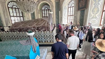 Konya Büyükşehir Belediyesi tarafından 31 ilçedeki 11. sınıf öğrencilerinin tarih,
