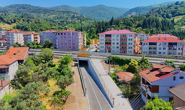 Gölcük Ulaşlı Alt Geçidi ile trafikte yeni dönem Kocaeli Büyükşehir Belediyesi, kent genelinde ulaşımı daha güvenli ve konforlu