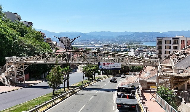 Kocaeli Büyükşehir Belediyesi tarafından İzmit Gazanfer Bilge Bulvarı’nda (Santral Rampası)