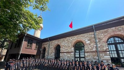 Kocaeli Büyükşehir Belediyesi, gençlerin yaşadıkları kenti daha yakından tanımaları amacıyla