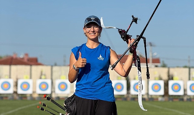 İzmir Büyükşehir Belediyesi Spor Kulübü çatısı altında bireysel ve takım