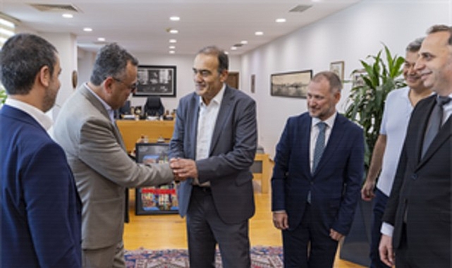 İzmir’in ulaşım modeli uluslararası takdir topladı İzmir Büyükşehir Belediye Başkan Vekili Dr. Zafer Levent Yıldır, Uluslararası