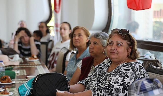 Kadınlara Yönelik Stres ve Öfke Yönetimi Semineri Düzenlendi Keçiören Belediyesi Aile Terapi Merkezi tarafından kadınların günlük yaşamda karşılaştıkları