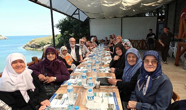 Kandıra Belediyesi “Saygınlar Buluşmaları” Devam Ediyor Başkan Erol Ölmez: "Büyüklerimiz Başımızın Tacıdır"