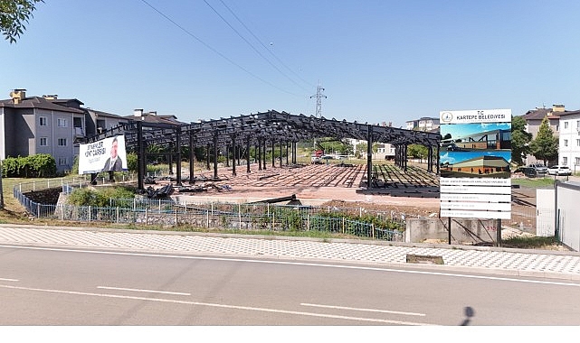 Kartepe Belediyesi tarafından Ataevler Mahallesi'nde hayata geçirilen Kent Çarşısı projesinde