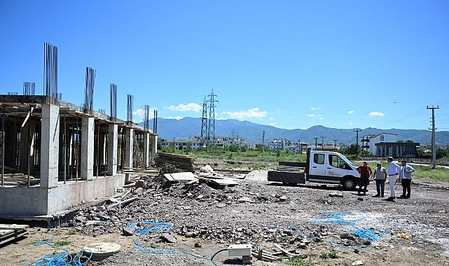 Kartepe’de Polis Merkezi Amirliği Yükseliyor Kartepe'de güvenlik altyapısını güçlendirecek Polis Merkezi Amirliği projesinde çalışmalar tüm