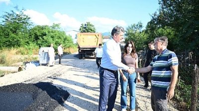 Kartepe Belediyesi, ilçe genelinde ulaşım altyapısını güçlendirmeye yönelik çalışmalarına aralıksız