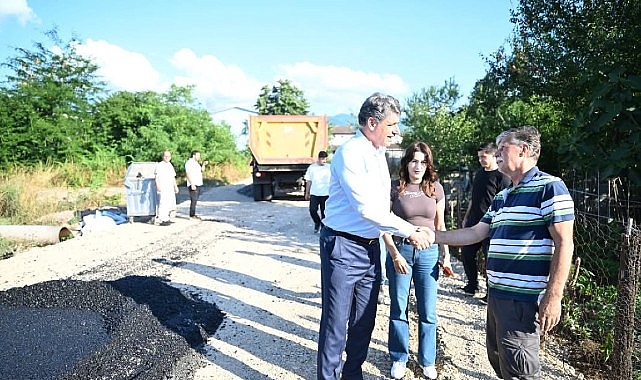 Kartepe Belediyesi, ilçe genelinde ulaşım altyapısını güçlendirmeye yönelik çalışmalarına aralıksız