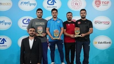 Kartepe Belediyespor Güreş Takımı, Ankara'da düzenlenen Minikler Güreş Türkiye Şampiyonası'nda