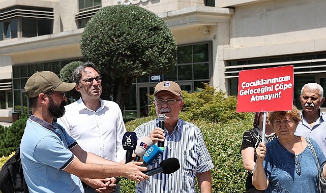 Katı atık tesisine karşı 5 binden fazla imza Büyükşehir’e teslim edildi Nilüfer’de Kayapa ile Kuruçeşme arasında yapılması planlanan Katı Atık Geri