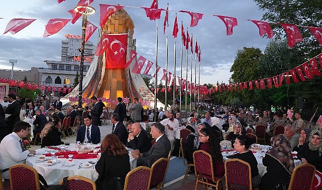 Keçiören’de 15 Temmuz Şehitleri dualarla anıldı Keçiören Belediyesi ile Türkiye Gaziler ve Şehit Aileleri Vakfı (TÜGŞAV)