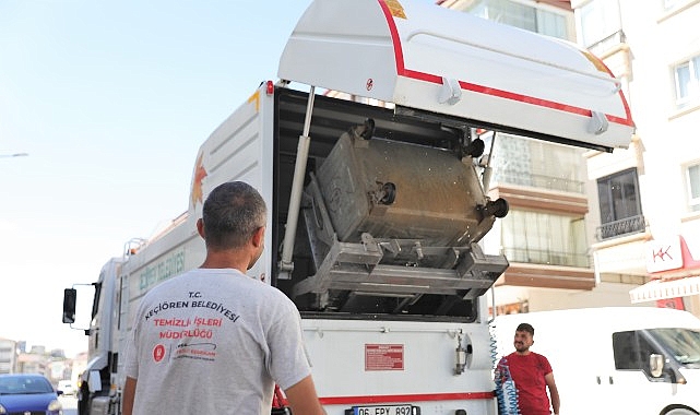 Keçiören’de Kesintisiz Temizlik Mesaisi Keçiören Belediyesi Temizlik İşleri Müdürlüğü ekipleri, ilçe genelinde yürüttüğü rutin