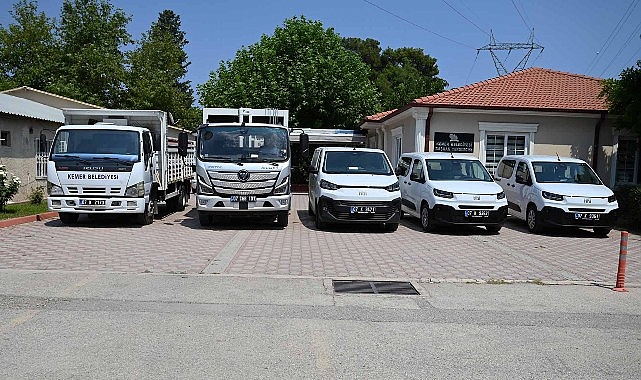 Kemer Belediyesi araç filosunu güçlendirmeye devam ediyor Kemer Belediyesi, Kemer halkına daha hızlı ve etkili hizmet verebilmek