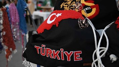 Kemer Belediye Başkanı Necati Topaloğlu'nun öncülüğünde yürütülen sosyal projeler kapsamında