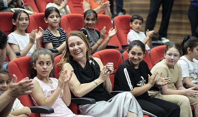 Konak’ta çocuklar için yaz etkinlikleri başladı Konak Belediyesi’nin, ÇYDD iş birliğinde Beştepeler Sosyal Tesisleri’nde düzenlediği Yaz