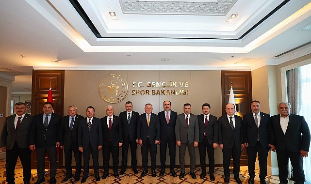 Konya Heyeti Bakan Bak ile Şehrin Gençlik ve Spor Yatırımlarını İstişare Etti İçişleri Bakanı Mustafa Çiftçi, Konya Valisi İbrahim Akın, AK Parti