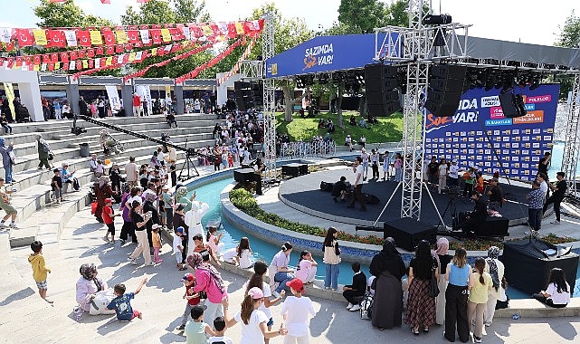 Konya Kültür Günleri Kültürpark’ta Başladı Konya Büyükşehir Belediyesi tarafından "Sazımda Söz Var" sloganıyla ilk kez