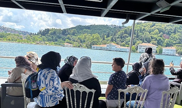 Maltepeli kadınlar, Boğaz’ın tadını çıkardı Maltepeli kadınlar, İstanbul Büyükşehir Belediyesi’nin düzenlediği etkinlikte Boğaz’ın tadını çıkardı.