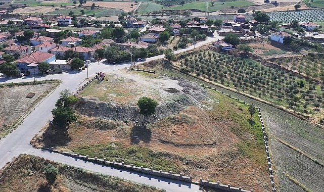 Manisa Büyükşehir Belediyesi Selendi’ye Modern Mesire Alanı Kazandırıyor Manisa Büyükşehir Belediyesi, Selendi ilçesi Şerefiye Mahallesi’nde vatandaşların aileleriyle birlikte