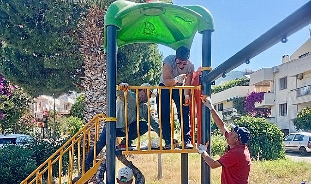Menderes Sahillerinde Park Seferberliği Menderes Belediyesi, sahil bölgesinde yer alan 3 parkta oyun grubu