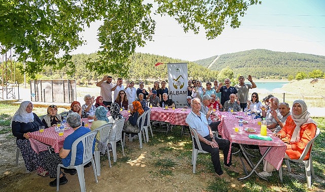 Osmangazi Belediyesi ALBAM Üyelerini Doğayla Buluşturdu Sosyal belediyecilik anlayışıyla toplumun her kesimine dokunan Osmangazi Belediyesi, Alzheimer