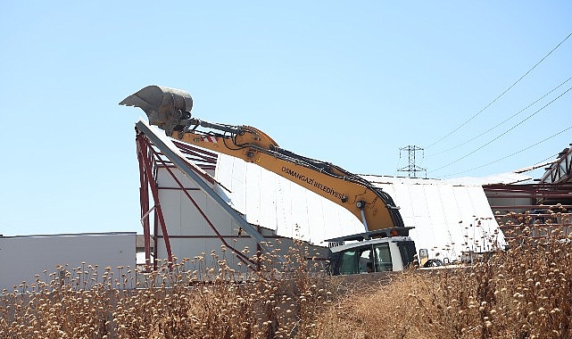 Osmangazi’de Kaçak Yapıya Geçit Yok Osmangazi Belediyesi, Yunuseli Mahallesi’nde ruhsatsız olarak inşa edilip depo amaçlı