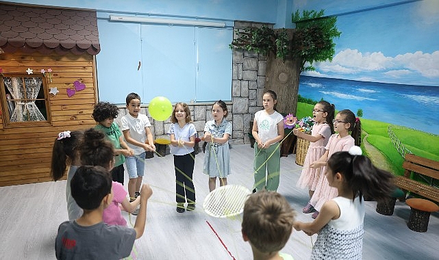 Osmangazi’de Yaz Tatili Drama Atölyesiyle Renkleniyor Yaz boyunca çocukların sosyal, kültürel ve kişisel gelişimlerine katkı sunacak
