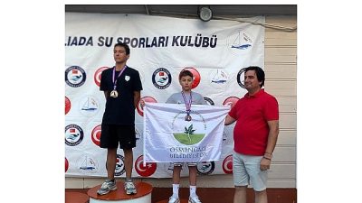 Osmangazi Belediyespor Yüzme Takımı sporcuları, 39. Prens Adaları Yüzme Yarışları’nda
