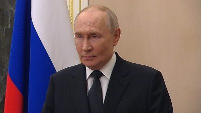 Rusya Devlet Başkanı Vladimir Putin, Deniz Kuvvetleri Günü dolayısıyla yayımladığı