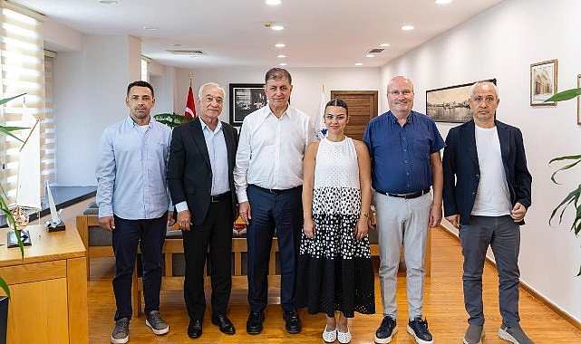 Seferihisar Belediye Başkan Vekili Fuat Gümüş ve meclis üyelerinden Cemil Tugay’a ziyaret Seferihisar Belediye Başkan Vekili Fuat Gümüş, Belediye Meclis Üyeleri Köksal