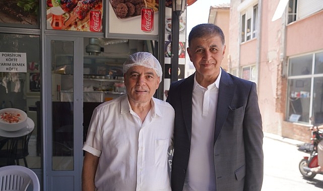 “Seferihisar’a değer katacak her adımın yanında olacağız” İzmir Büyükşehir Belediye Başkanı Dr. Cemil Tugay, Seferihisar’da yürütülen belediye