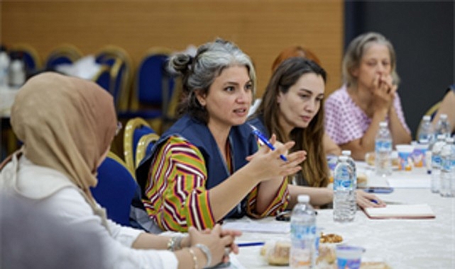 Söz, mahalle sakinlerinde İzmir Büyükşehir Belediyesi Odakİzmir projesinin Aktif Yurttaşlık ve Katılımcılık Programı