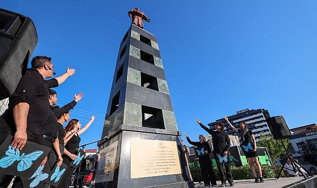 Srebrenitsa’nın acısı Buca’da unutulmadı Buca, insanlık tarihinin en büyük utançlarından biri olarak kabul edilen