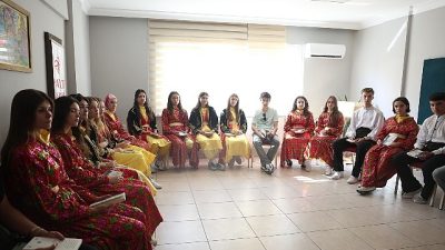 Osmangazi Belediyesi’nin düzenlediği “Tanpınarname Atölyeleri” kapsamında gençler, Ahmet Hamdi Tanpınar’ın